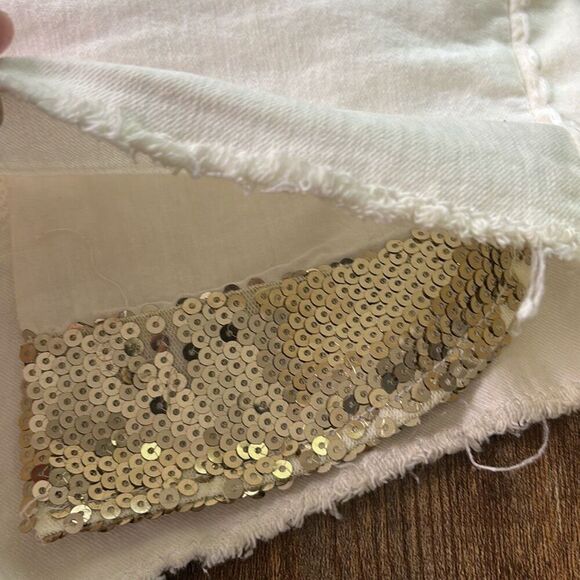 Affliction VIKKI white shredded cut off denim jean shorts gold sequin Sz 30 Y2K - Picture 5 of 10